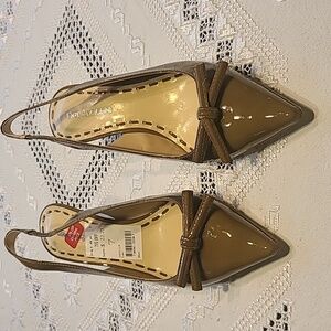 Enzo Angiolini Eakeller size 7